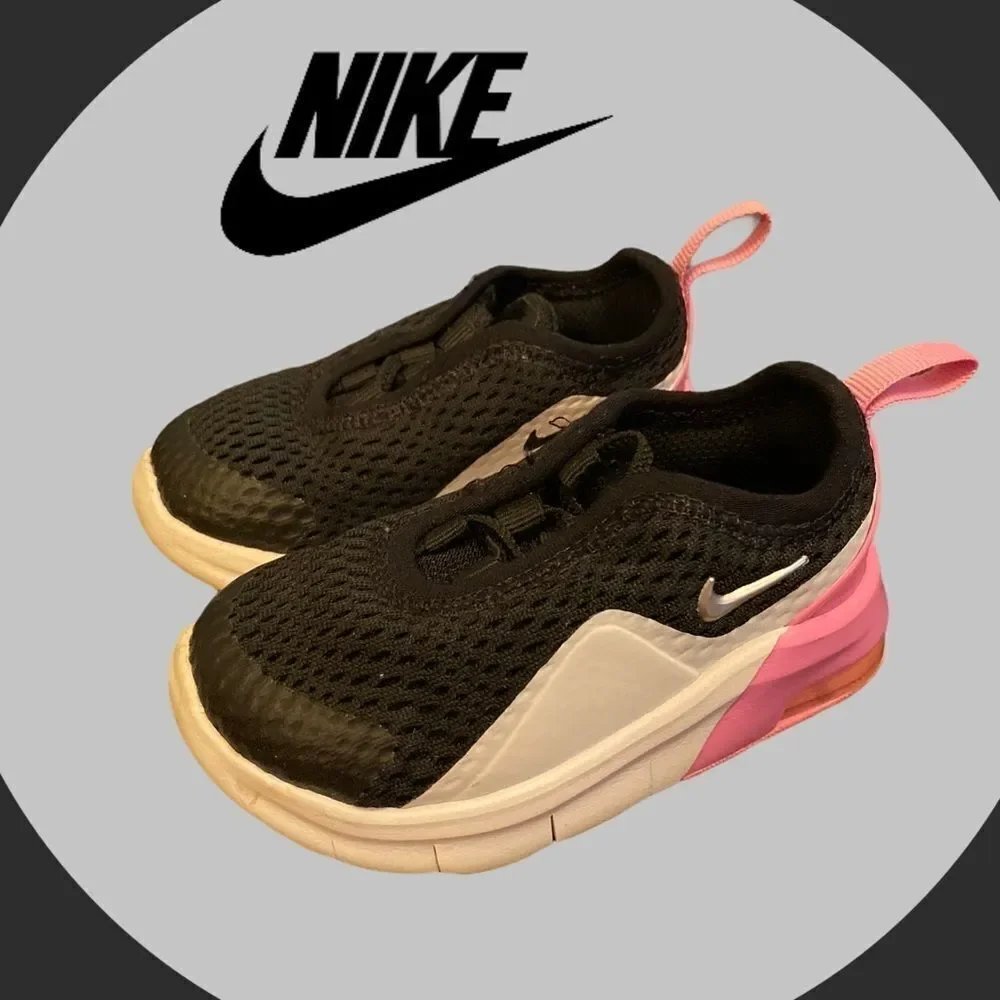 Nike adorable pair